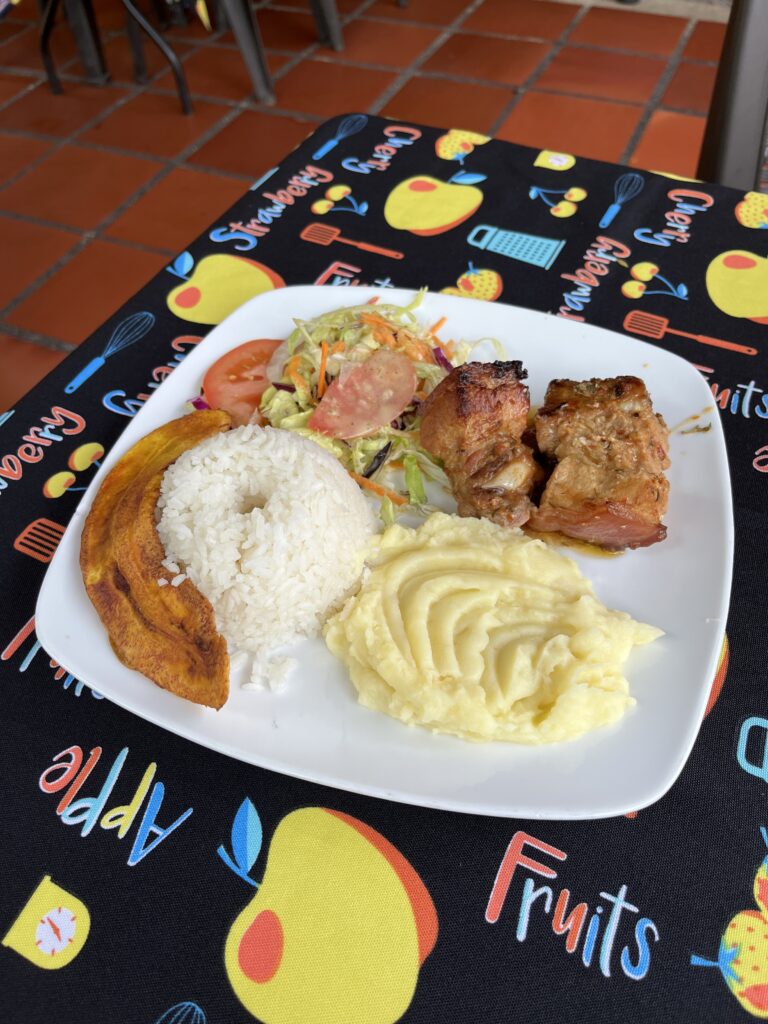 costilla - restuarante sabor criollo lido